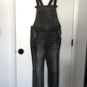 Ankle cropped overalls